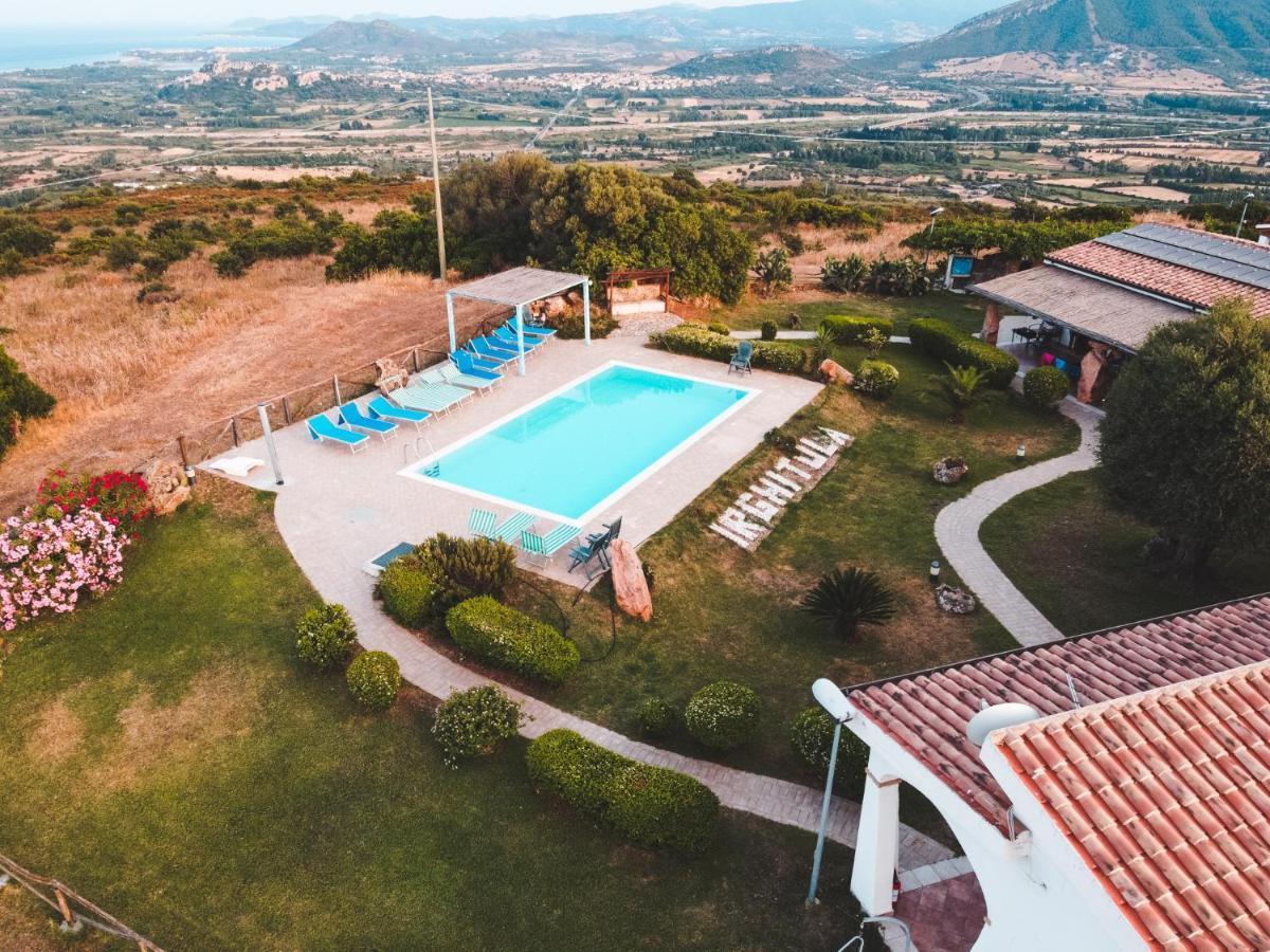 Agriturismo Irghitula โปซาดา ภายนอก รูปภาพ