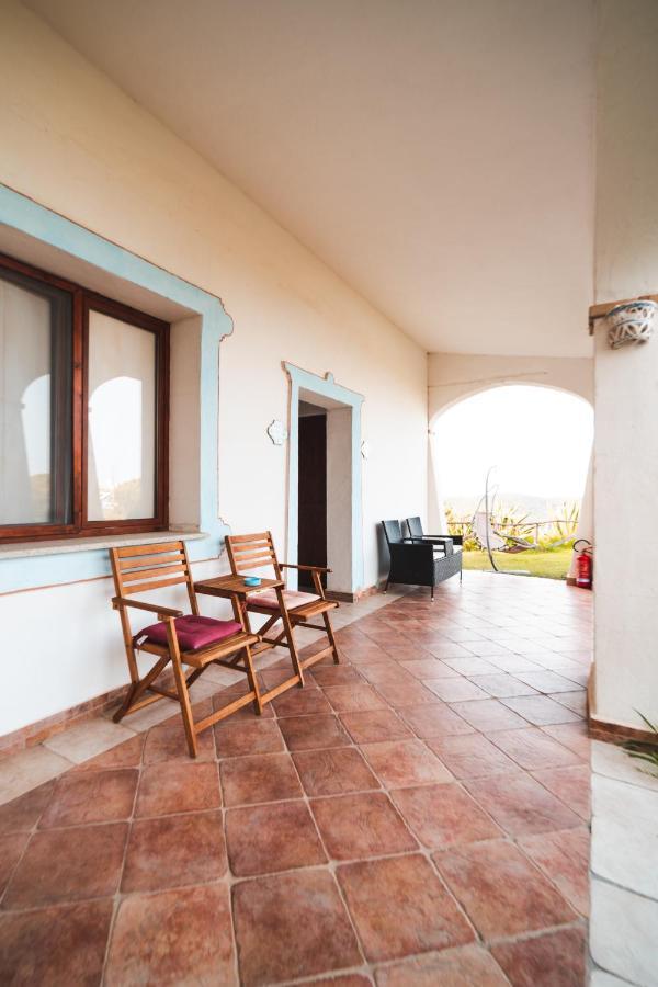 Agriturismo Irghitula โปซาดา ภายนอก รูปภาพ