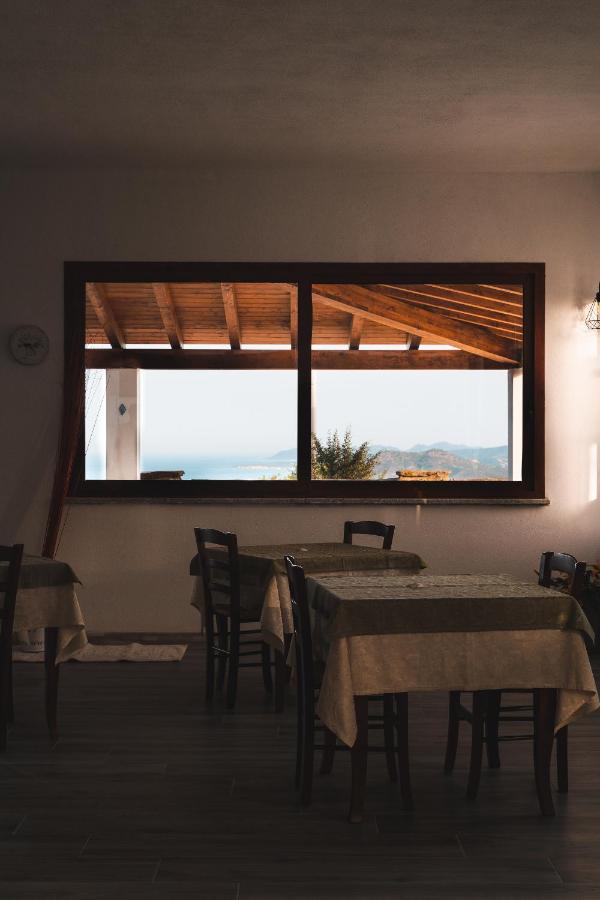 Agriturismo Irghitula โปซาดา ภายนอก รูปภาพ