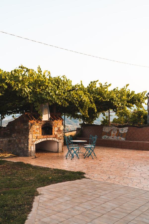 Agriturismo Irghitula โปซาดา ภายนอก รูปภาพ