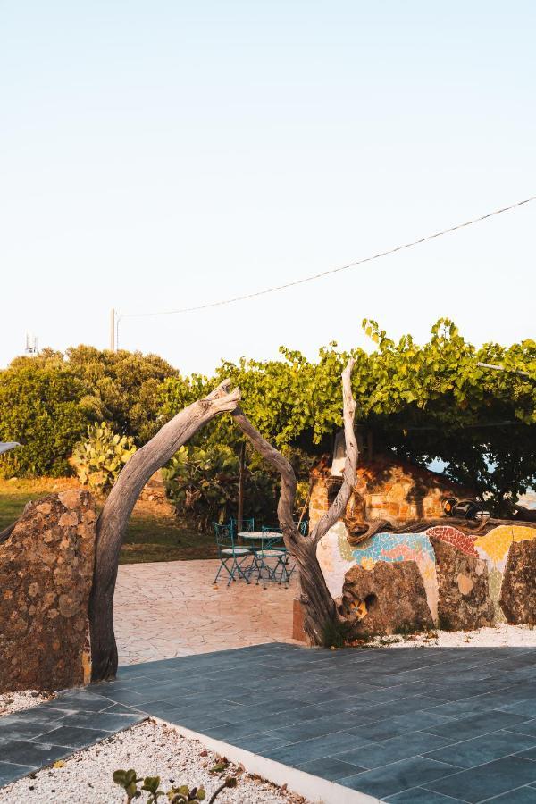 Agriturismo Irghitula โปซาดา ภายนอก รูปภาพ