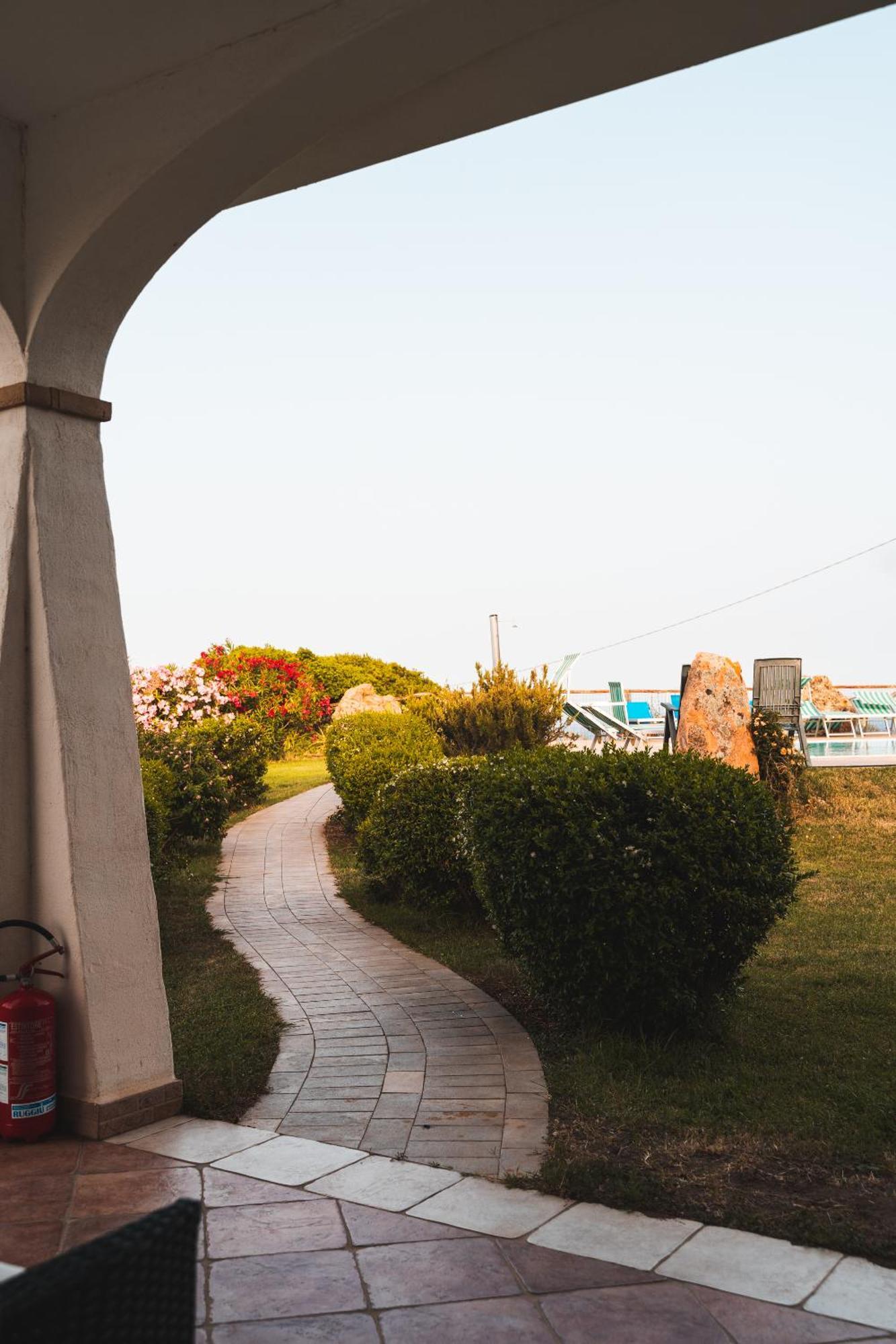 Agriturismo Irghitula โปซาดา ภายนอก รูปภาพ