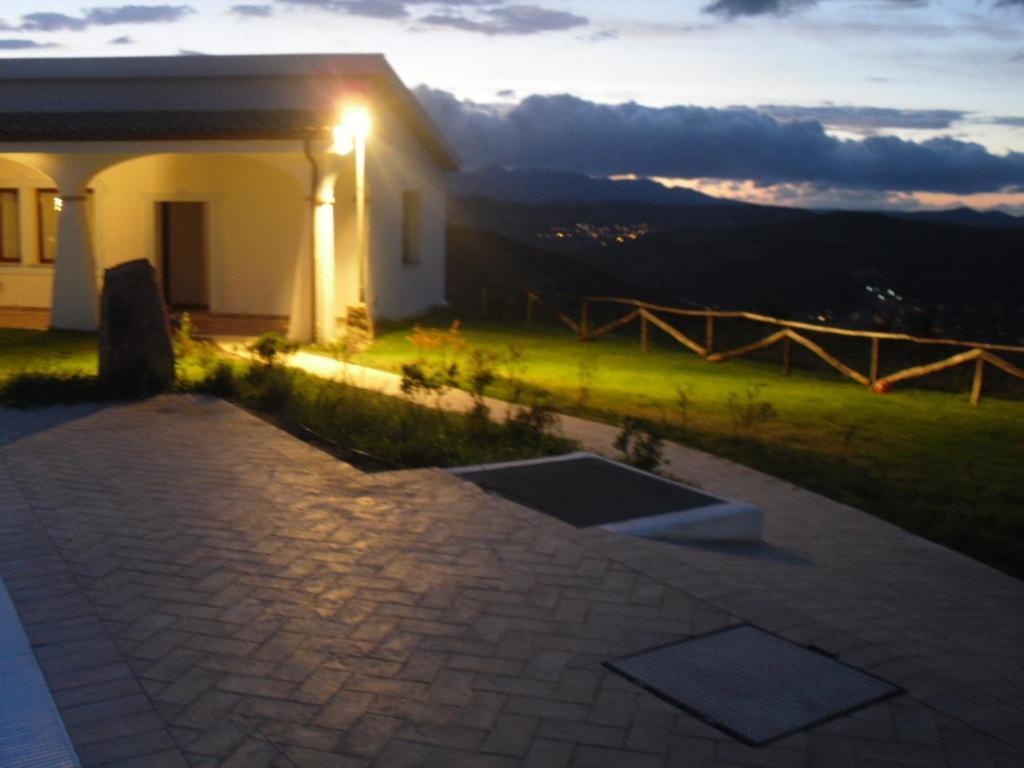Agriturismo Irghitula โปซาดา ภายนอก รูปภาพ
