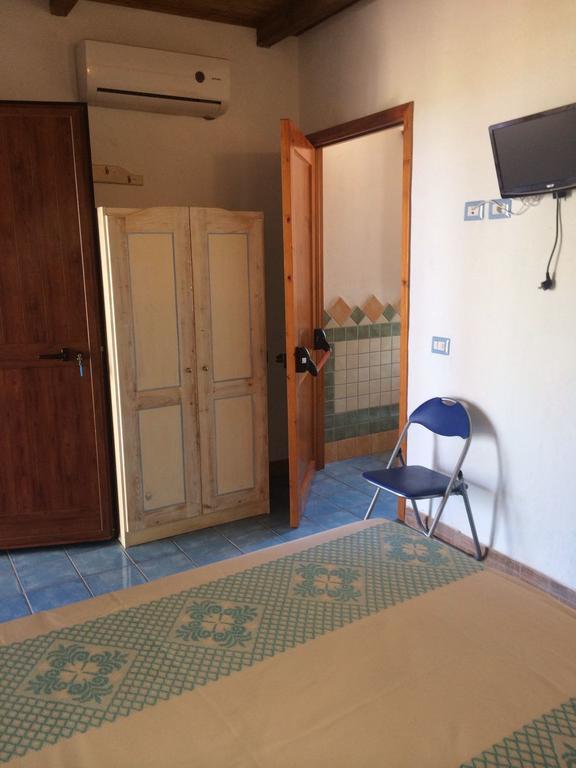 Agriturismo Irghitula โปซาดา ภายนอก รูปภาพ